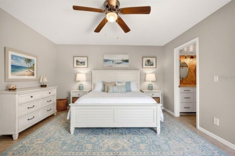 Townhouse in Leesburg, Florida 2 bedrooms, 119.66 sq.m. № 2212088 - photo 14