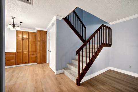 Townhouse in Leesburg, Florida 2 bedrooms, 119.66 sq.m. № 2212088 - photo 13