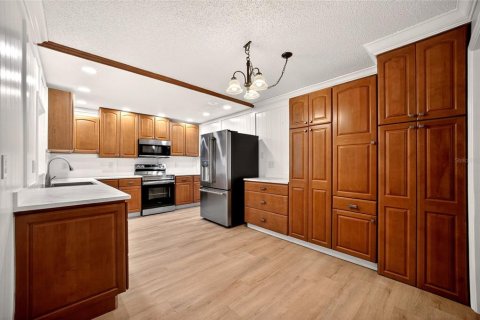 Townhouse in Leesburg, Florida 2 bedrooms, 119.66 sq.m. № 2212088 - photo 8