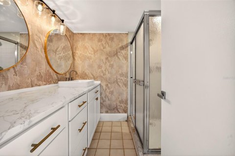 Townhouse in Leesburg, Florida 2 bedrooms, 119.66 sq.m. № 2212088 - photo 18