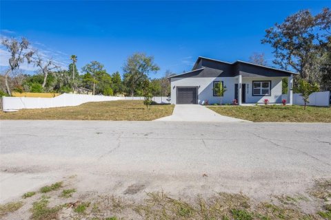 Villa ou maison à louer à New Port Richey, Floride: 3 chambres, 150.04 m2 № 2113951 - photo 4