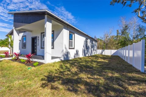 Villa ou maison à louer à New Port Richey, Floride: 3 chambres, 150.04 m2 № 2113951 - photo 8