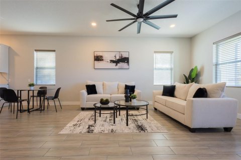 Villa ou maison à louer à New Port Richey, Floride: 3 chambres, 150.04 m2 № 2113951 - photo 10