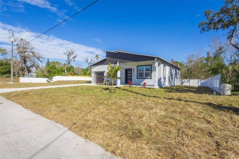 Villa ou maison à louer à New Port Richey, Floride: 3 chambres, 150.04 m2 № 2113951 - photo 3