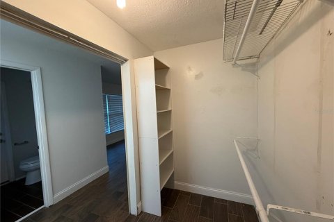 Casa en alquiler en Orlando, Florida, 3 dormitorios, 131.18 m2 № 1915139 - foto 13