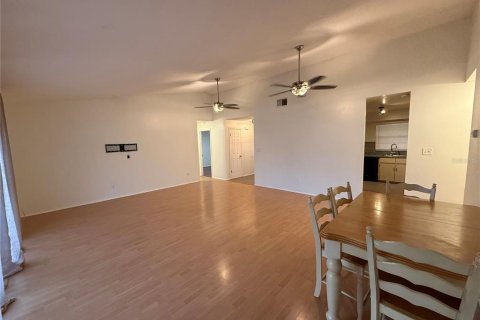 Casa en alquiler en Orlando, Florida, 3 dormitorios, 131.18 m2 № 1915139 - foto 5
