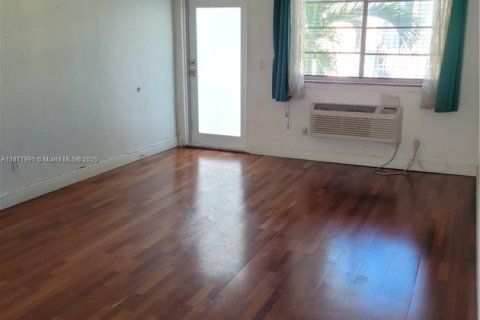 Copropriété à vendre à Miami Beach, Floride: 35.95 m2 № 2012310 - photo 6