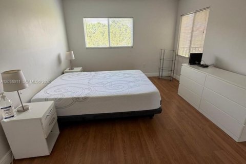 Купить кондоминиум в Пемброк-Пайнс, Флорида 2 спальни, 95.88м2, № 2155059 - фото 21
