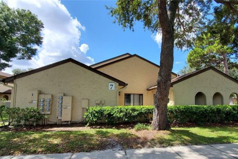 Touwnhouse à louer à Clearwater, Floride: 2 chambres, 113.15 m2 № 2109645 - photo 2