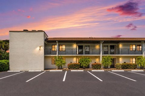 Condo in Sarasota, Florida, 2 bedrooms  № 2367348