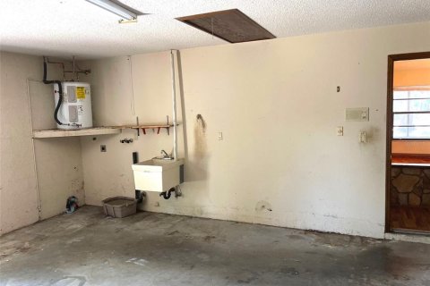 House in Spring Hill, Florida 3 bedrooms, 158.68 sq.m. № 2142507 - photo 16