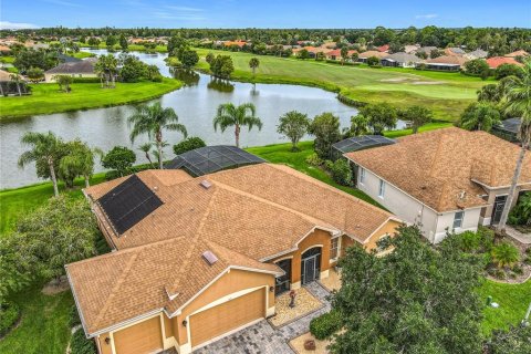 Casa en venta en Poinciana, Florida, 3 dormitorios, 227.61 m2 № 1901869 - foto 1