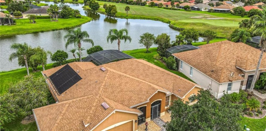 Casa en Poinciana, Florida 3 dormitorios, 227.61 m2 № 1901869