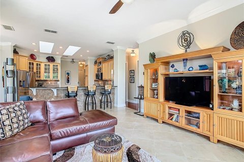 Casa en venta en Poinciana, Florida, 3 dormitorios, 227.61 m2 № 1901869 - foto 19
