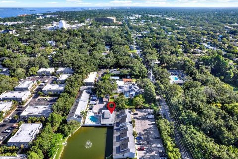 Townhouse in Dunedin, Florida 2 bedrooms, 102.19 sq.m. № 1785090 - photo 7
