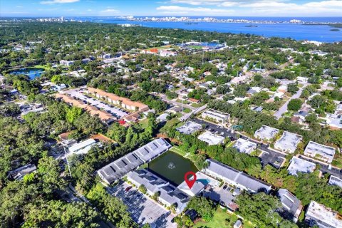 Townhouse in Dunedin, Florida 2 bedrooms, 102.19 sq.m. № 1785090 - photo 14