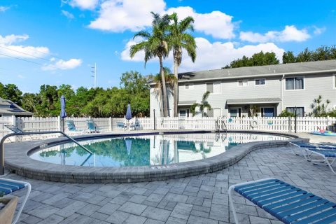 Townhouse in Dunedin, Florida 2 bedrooms, 102.19 sq.m. № 1785090 - photo 8