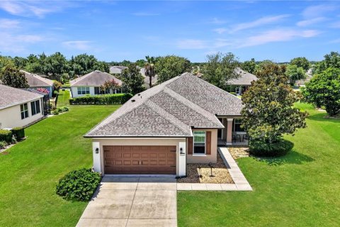House in Ocala, Florida 2 bedrooms, 176.89 sq.m. № 2228325 - photo 2