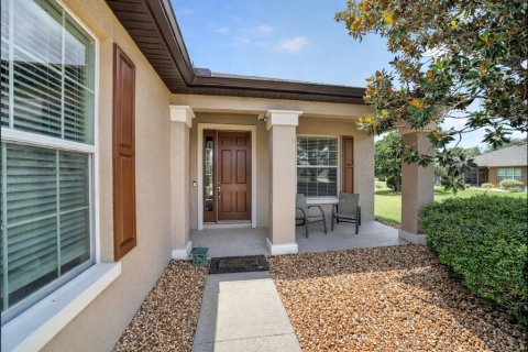 House in Ocala, Florida 2 bedrooms, 176.89 sq.m. № 2228325 - photo 3