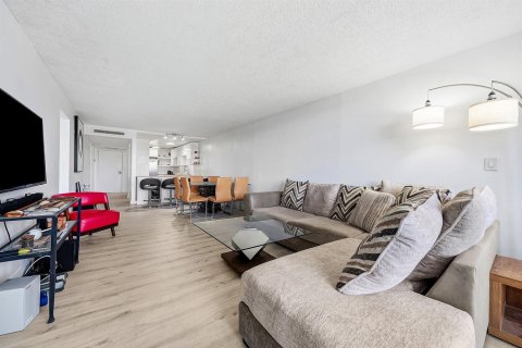 Condo in Boca Raton, Florida, 2 bedrooms  № 2172389 - photo 11