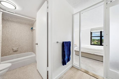 Condo in Boca Raton, Florida, 2 bedrooms  № 2172389 - photo 21