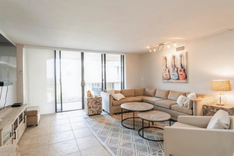 Copropriété à louer à Palm Beach, Floride: 2 chambres, 137.12 m2 № 2262324 - photo 7