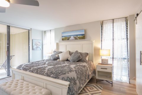 Copropriété à louer à Palm Beach, Floride: 2 chambres, 137.12 m2 № 2262324 - photo 16