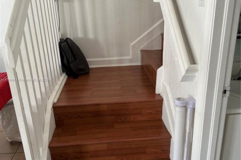 Купить таунхаус в Хомстед, Флорида 3 спальни, 135.54м2, № 1959056 - фото 17