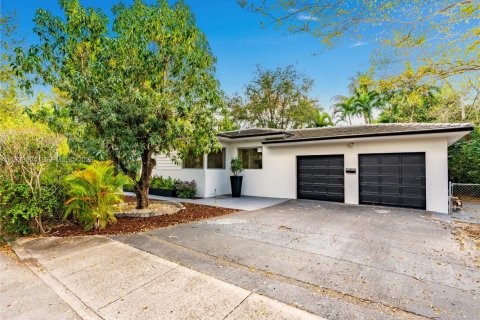 Villa ou maison à louer à Miami, Floride: 3 chambres, 209.49 m2 № 1996135 - photo 19