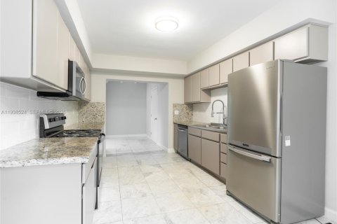 Villa ou maison à louer à Miami, Floride: 3 chambres, 209.49 m2 № 1996135 - photo 7