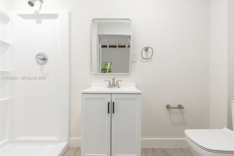 Villa ou maison à louer à Miami, Floride: 3 chambres, 209.49 m2 № 1996135 - photo 14