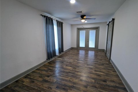 Casa en alquiler en Saint Petersburg, Florida, 3 dormitorios, 113.71 m2 № 1846832 - foto 12