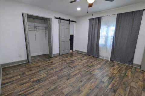 Casa en alquiler en Saint Petersburg, Florida, 3 dormitorios, 113.71 m2 № 1846832 - foto 7