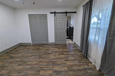 Casa en alquiler en Saint Petersburg, Florida, 3 dormitorios, 113.71 m2 № 1846832 - foto 8