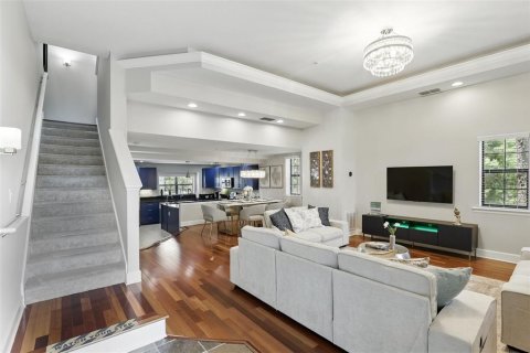 Townhouse in Orlando, Florida 4 bedrooms, 185.8 sq.m. № 1755401 - photo 5