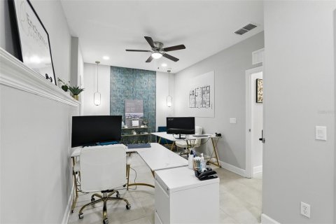 Townhouse in Orlando, Florida 4 bedrooms, 185.8 sq.m. № 1755401 - photo 30