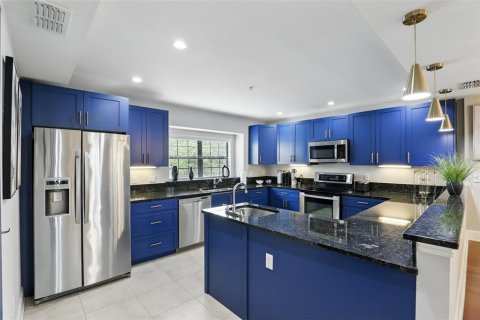 Townhouse in Orlando, Florida 4 bedrooms, 185.8 sq.m. № 1755401 - photo 12