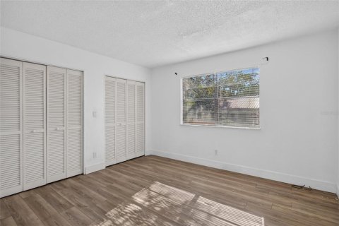 Propiedad comercial en venta en Holly Hill, Florida, 4 dormitorios, 199.18 m2 № 2419190 - foto 26