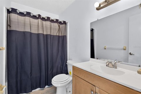 Propiedad comercial en venta en Holly Hill, Florida, 4 dormitorios, 199.18 m2 № 2419190 - foto 28