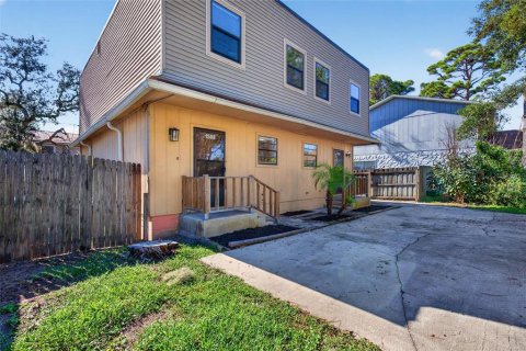 Propiedad comercial en venta en Holly Hill, Florida, 4 dormitorios, 199.18 m2 № 2419190 - foto 7