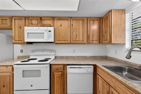 Propiedad comercial en venta en Holly Hill, Florida, 4 dormitorios, 199.18 m2 № 2419190 - foto 12