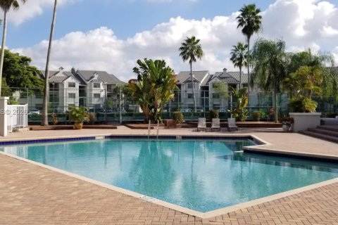 Condo in Coral Springs, Florida, 2 bedrooms  № 2027374 - photo 21