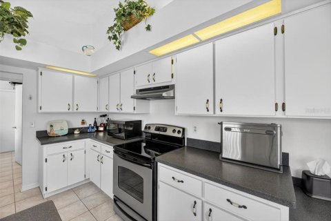 Casa en venta en Sun City Center, Florida, 3 dormitorios, 146.69 m2 № 1886804 - foto 13