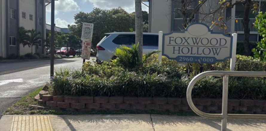 Condo in Coral Springs, Florida, 2 bedrooms № 2169883