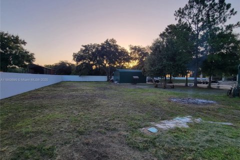House in Clewiston, Florida 3 bedrooms, 153.29 sq.m. № 1850495 - photo 6