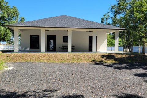 House in Clewiston, Florida 3 bedrooms, 153.29 sq.m. № 1850495 - photo 26