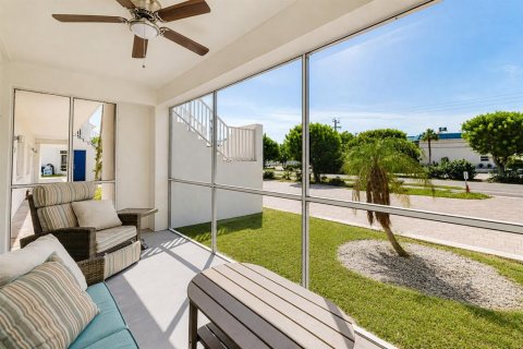 Copropriété à vendre à Sanibel, Floride: 2 chambres, 83.8 m2 № 2396091 - photo 2