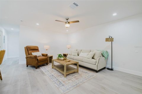 Copropriété à vendre à Sanibel, Floride: 2 chambres, 83.8 m2 № 2396091 - photo 6