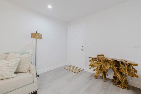 Copropriété à vendre à Sanibel, Floride: 2 chambres, 83.8 m2 № 2396091 - photo 4
