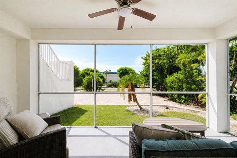 Copropriété à vendre à Sanibel, Floride: 2 chambres, 83.8 m2 № 2396091 - photo 25
